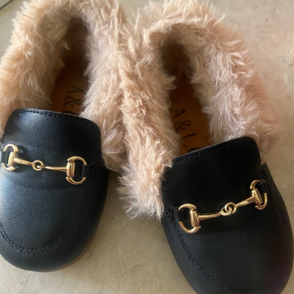 Toodler Mules, brand A&LG. Size 6